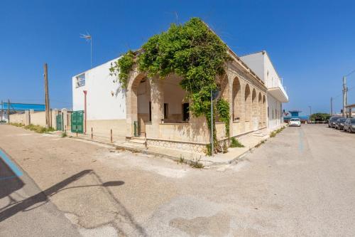 Villetta Stella by BarbarHouse in Manduria, Italy