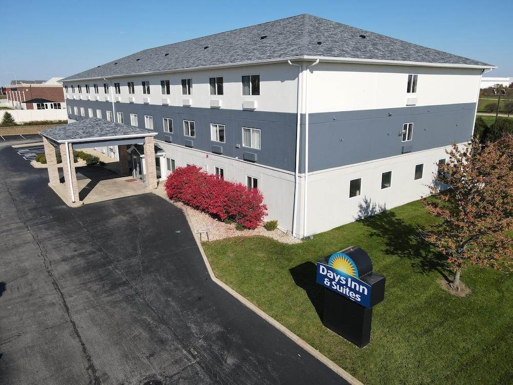 Days Inn & Suites by Wyndham Romeoville — hotel in Romeoville