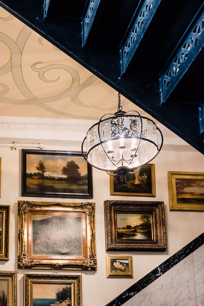 The Oxford Hotel - photo 81