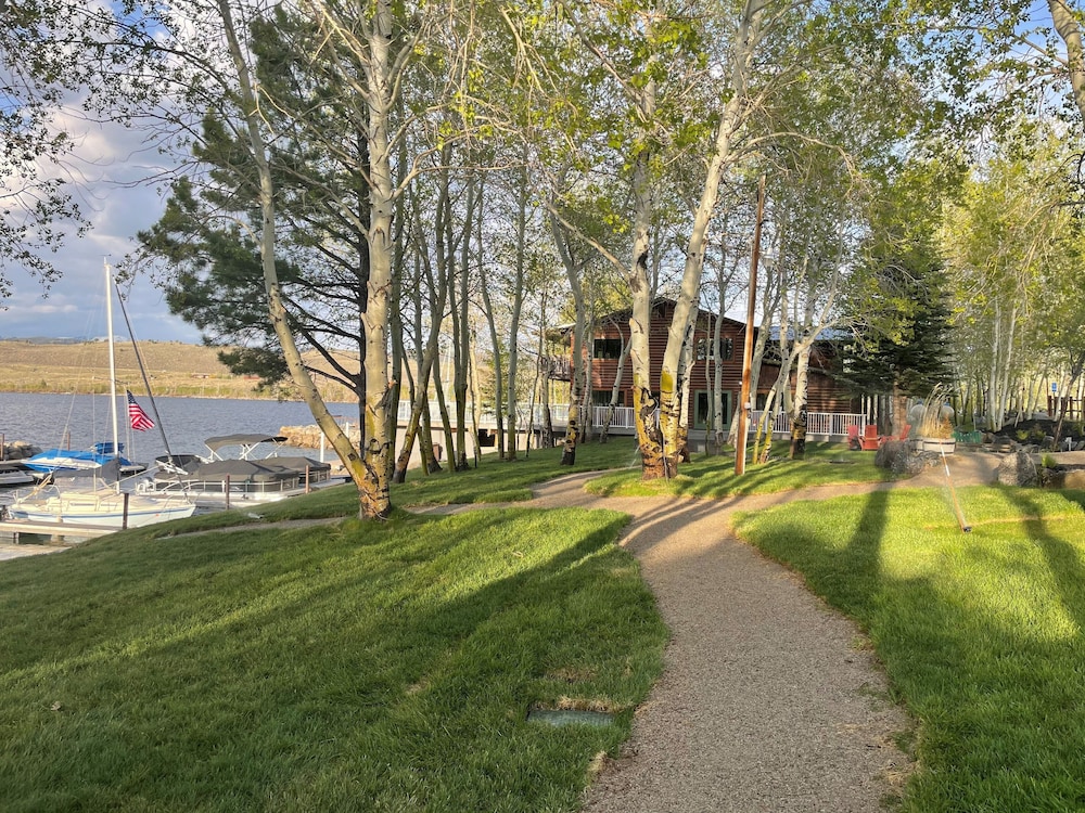 Lakeside Lodge Resort & Marina — hotel in Pinedale