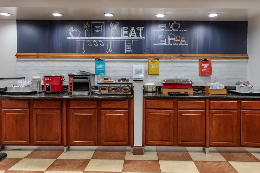 Hampton Inn Norco Corona Eastvale - photo 35