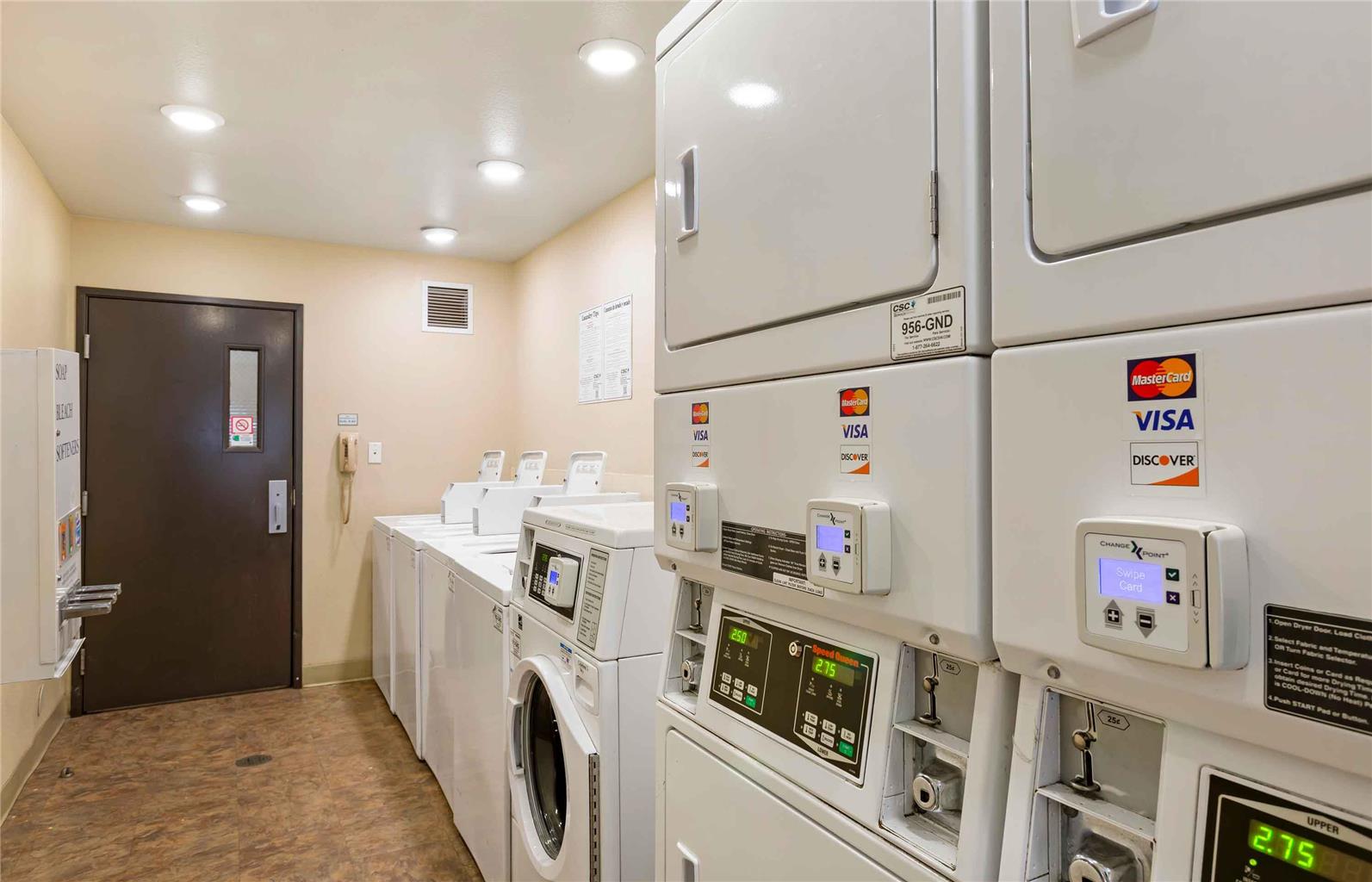 Extended Stay America Select Suites Phoenix West - photo 42