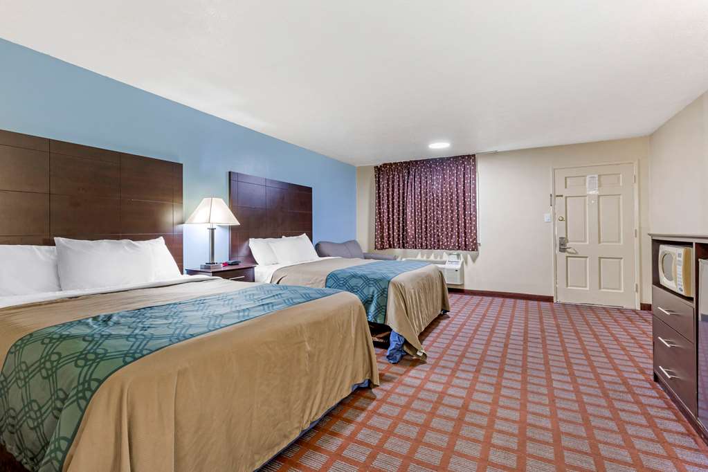 Econo Lodge Woodstock Shenandoah Valley I 81 - photo 23