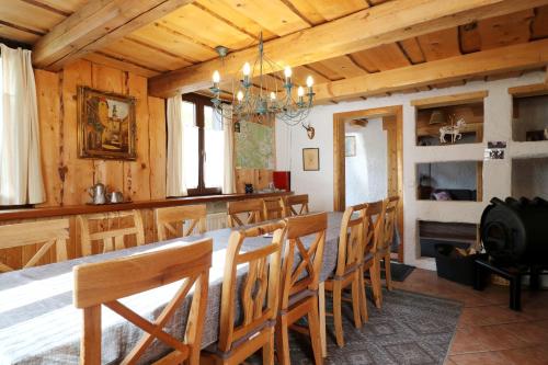 Schwarzwaldhaus Krebs Villa Kunterbunt Lenzkirch Feldberg — 4-Star Luxury Hotel in Lenzkirch, Germany