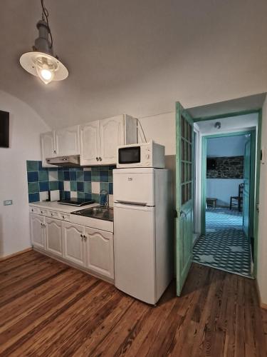 Pieds dans l’eau Terrace Spa & Cactus in Bordighera, Italy