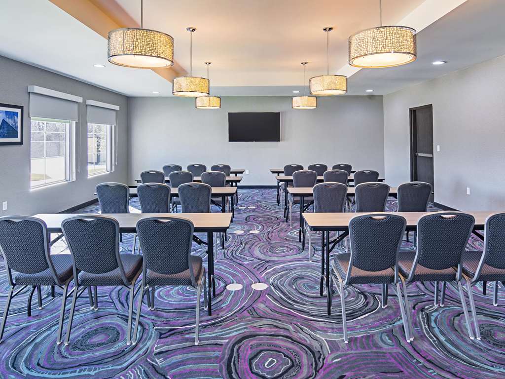 La Quinta Inn & Suites by Wyndham Dallas Wylie - photo 22