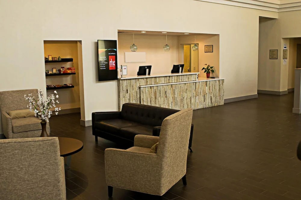 Ramada by Wyndham Indiana - photo 3