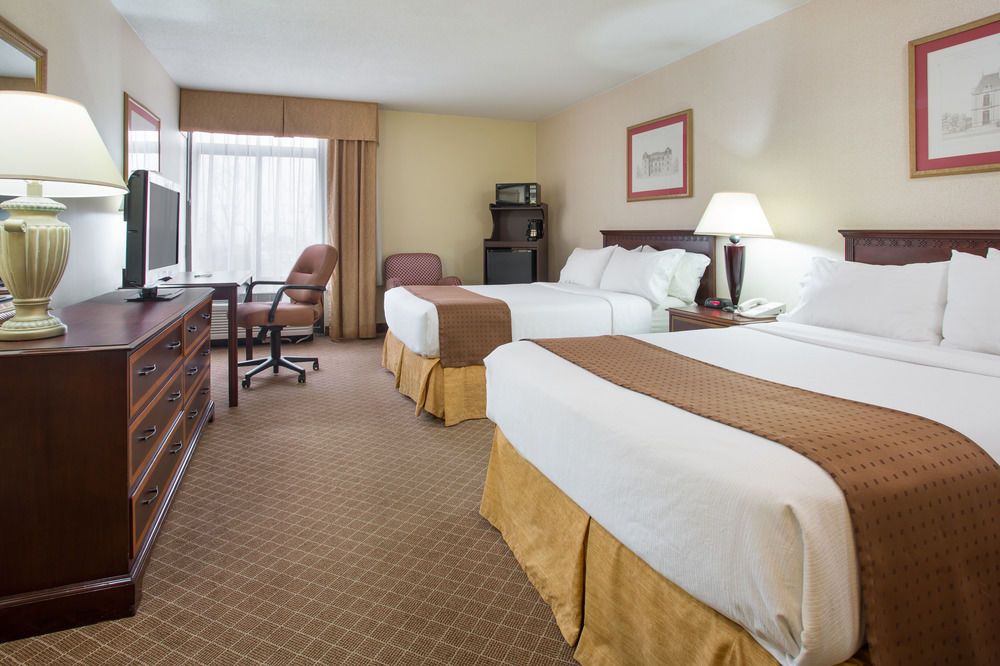 Cincy Hotel - photo 11