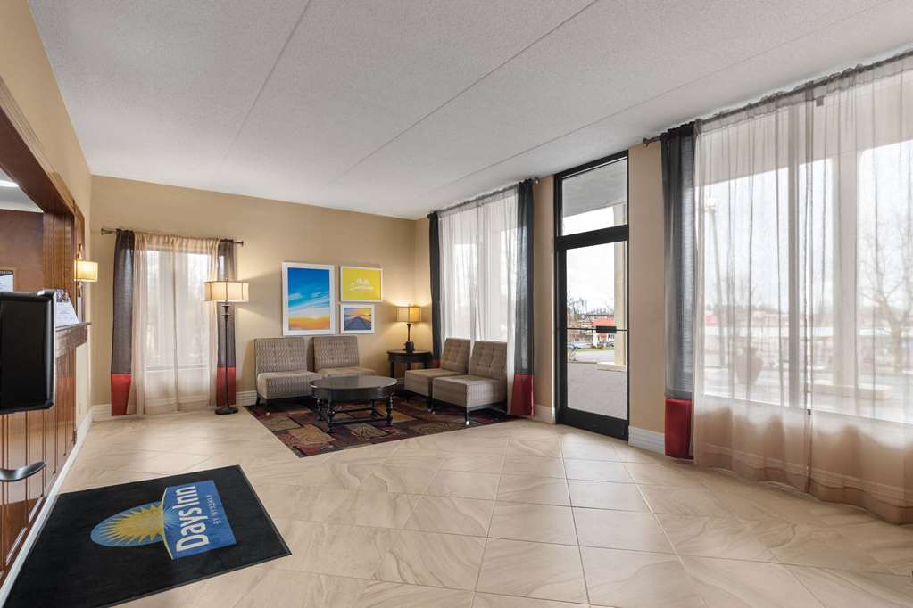 Days Inn by Wyndham Columbia Kentucky - photo 16