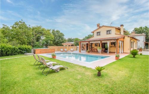 Beautiful Home In Castiglion Fiorentino — 4-Star Luxury Hotel in Castiglion Fiorentino, Italy