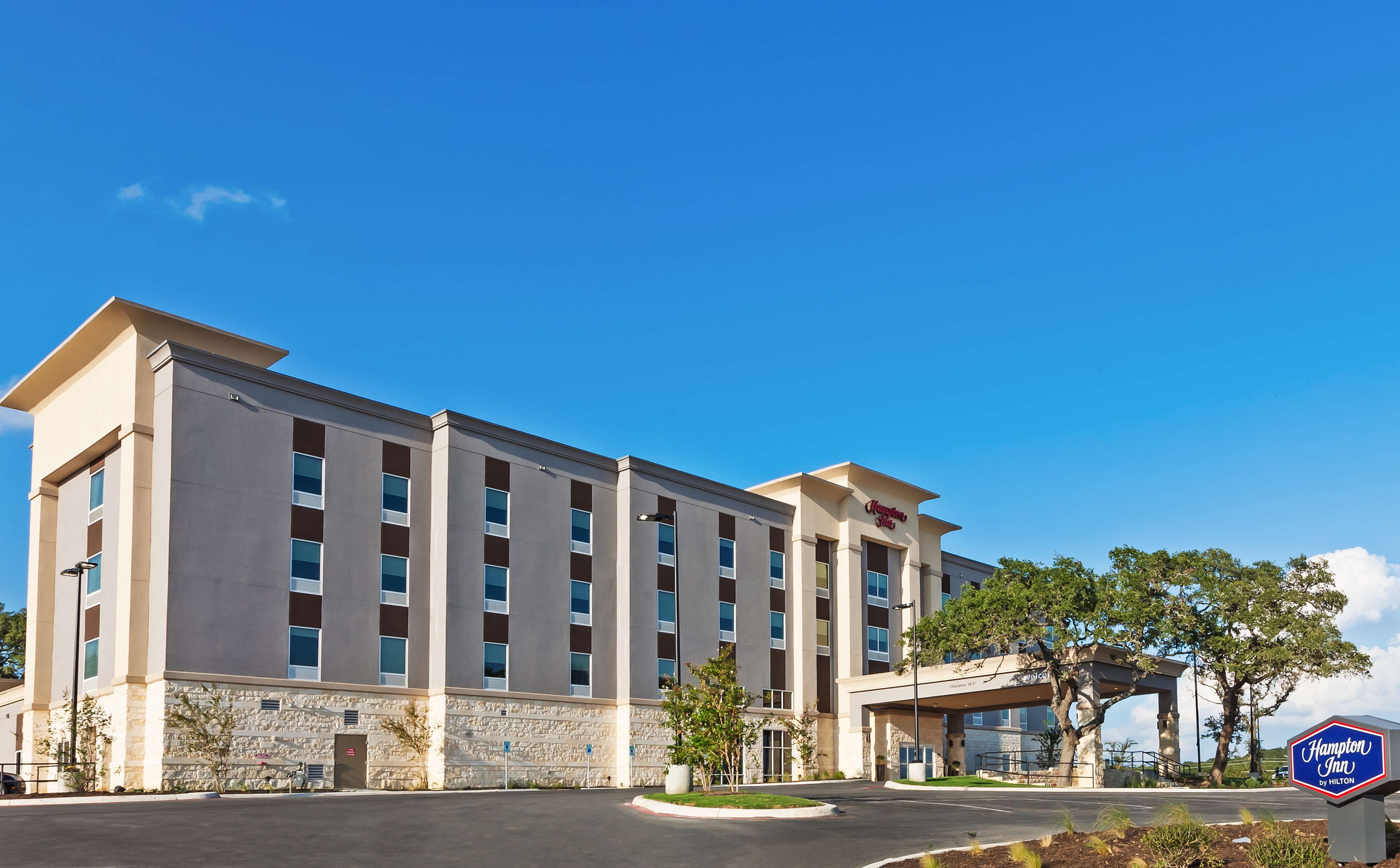 Hampton Inn Bulverde Texas Hill Country - photo 2