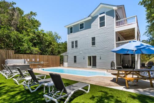 Chillax in Unknown City, United States