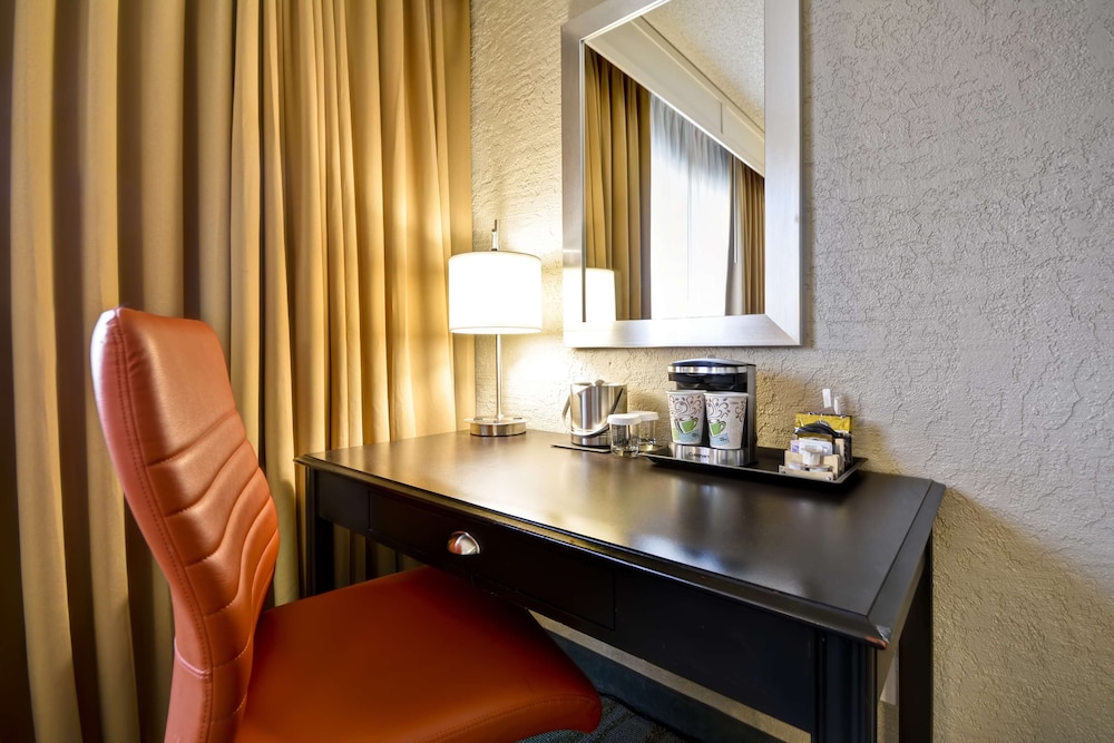 DoubleTree by Hilton Phoenix North - photo 16