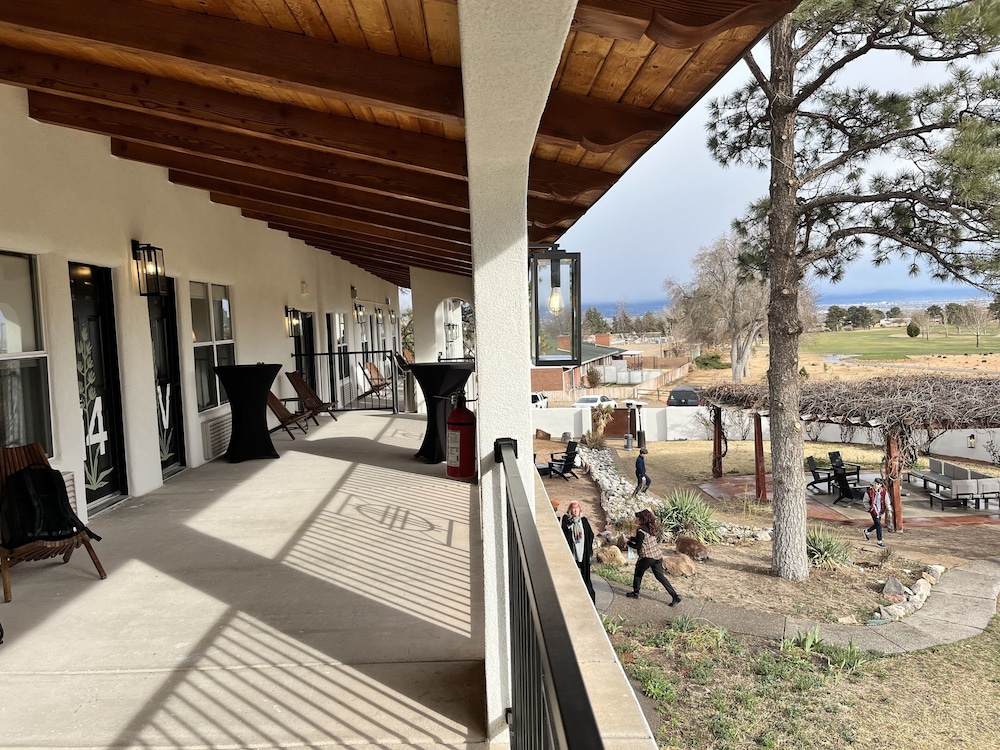 El Verde Inn - photo 27