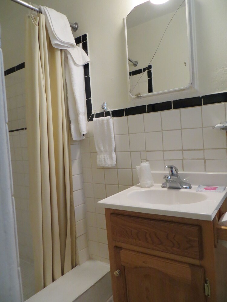 Riverside Inn of Alamosa - photo 12