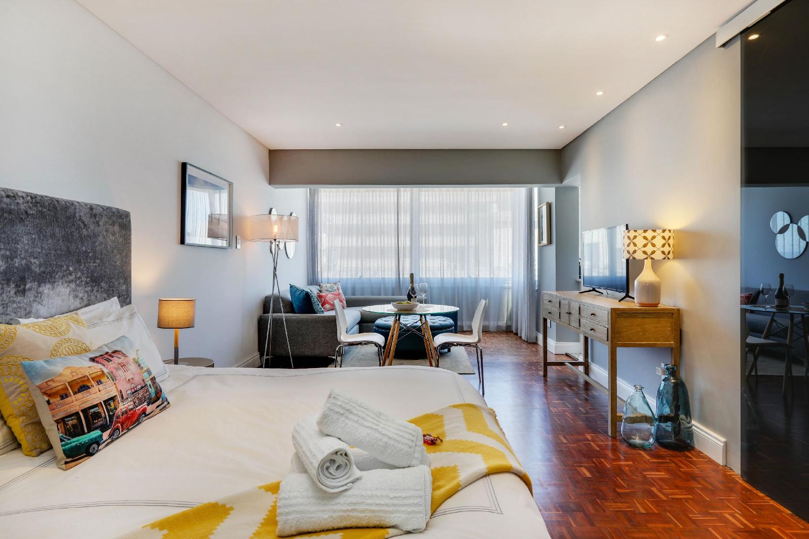 Backup Power Mouille Point Apartment — 4-Star Luxury Hotel in Cape Town, South Africa
