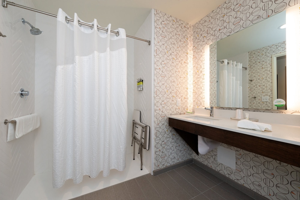 Holiday Inn & Suites Idaho Falls by IHG - photo 31