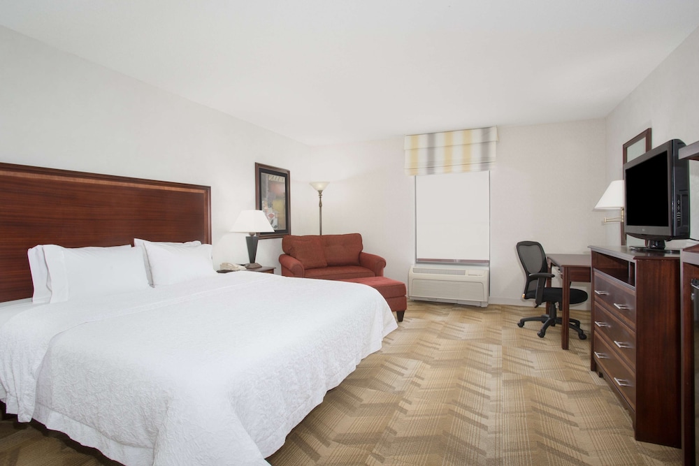 Hampton Inn Siloam Springs - photo 10