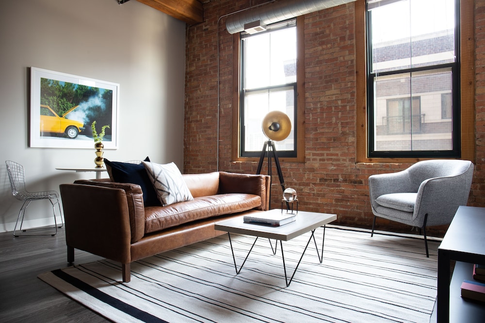 Bright South Loop Suites by Sonder - photo 28