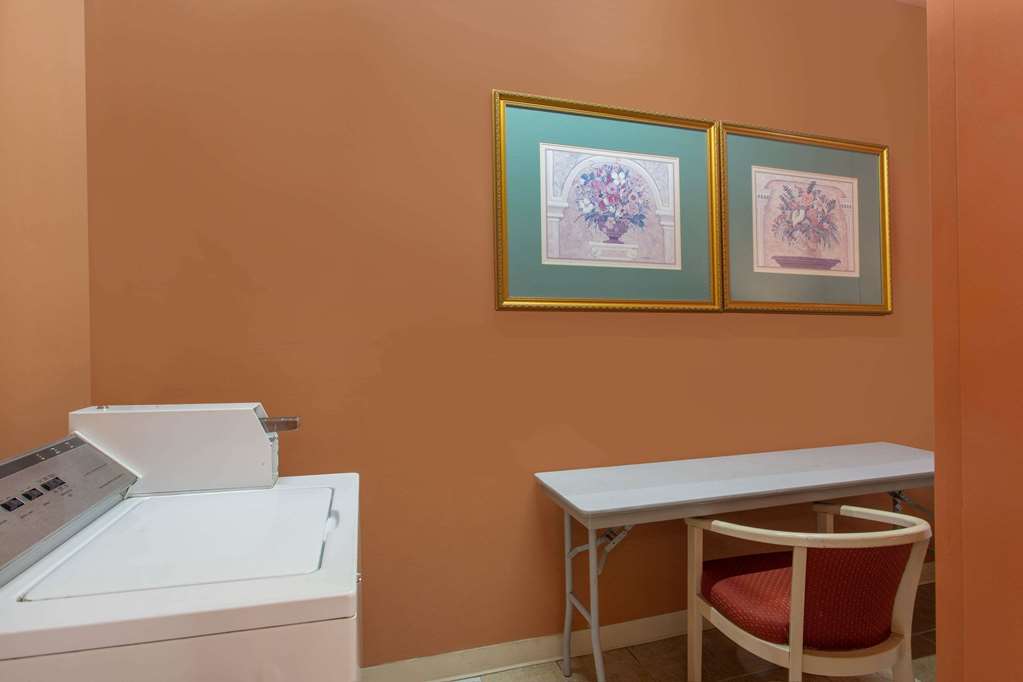 Baymont by Wyndham Midway Tallahassee - photo 44