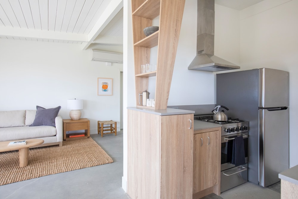 The Bungalows by Homestead Modern at The Joshua Tree Retreat Center - photo 25