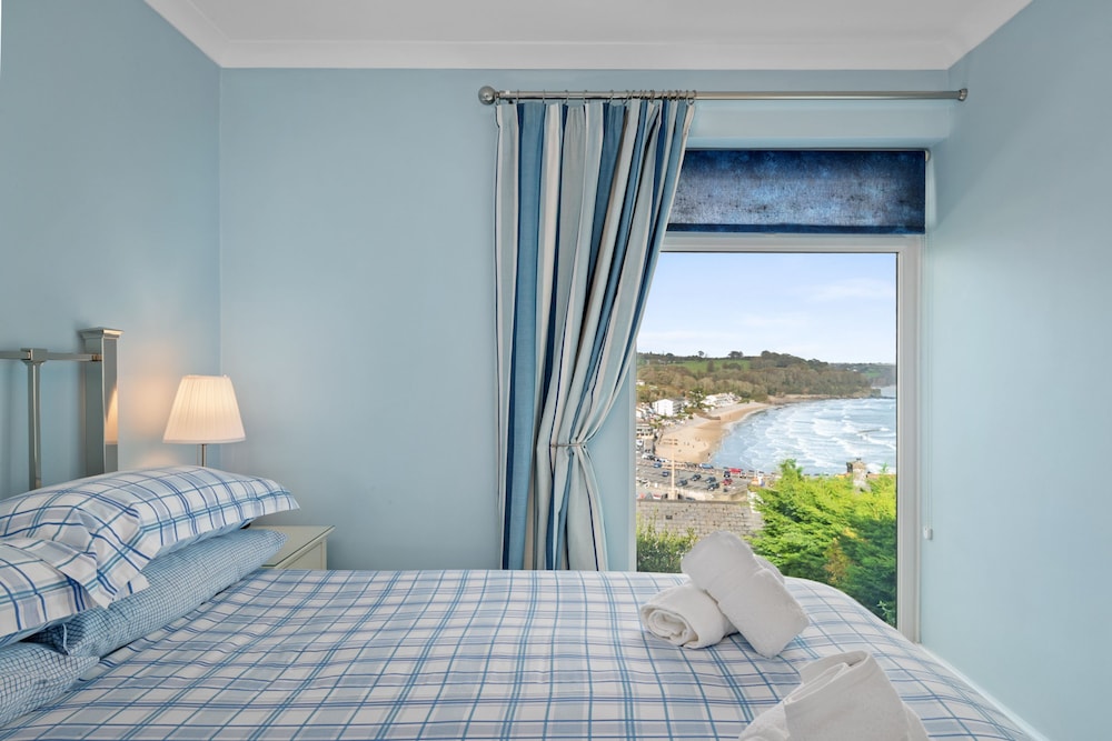 Brynawelon Wonderful Sea and Harbour Views — 4-Star Luxury Hotel in Saundersfoot, United Kingdom