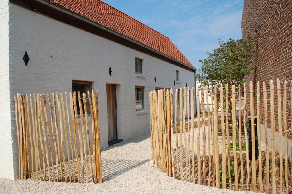 Beautiful Holiday Home in Renovated Farm 30 Mins From Pairi Daiza — 4-Star Luxury Hotel in Geraardsbergen, Belgium