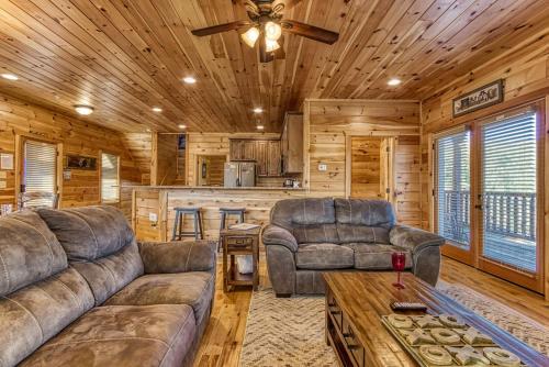 Living The Dream Mtn Views Theater Room 560 FREE tickets each paid day - photo 14