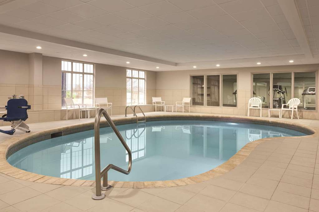 Country Inn & Suites by Radisson Chattanooga Lookout Mountain - photo 10