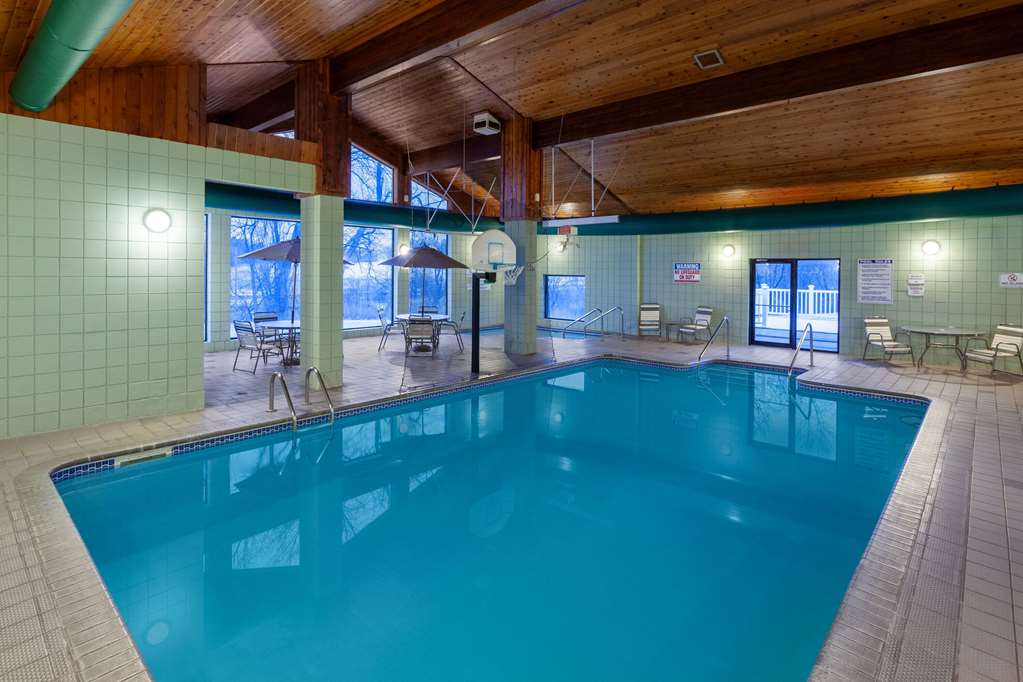 AmericInn by Wyndham New Richmond - photo 26
