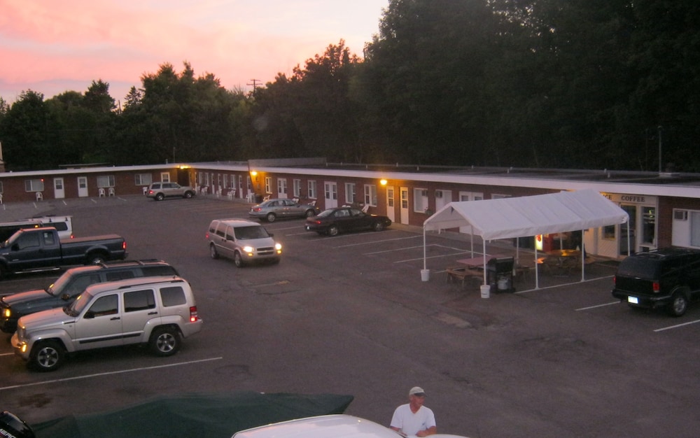 Budget Host Crestview Inn - photo 28