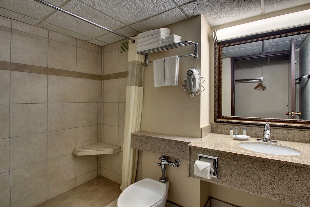 EverSpring Inn - photo 36