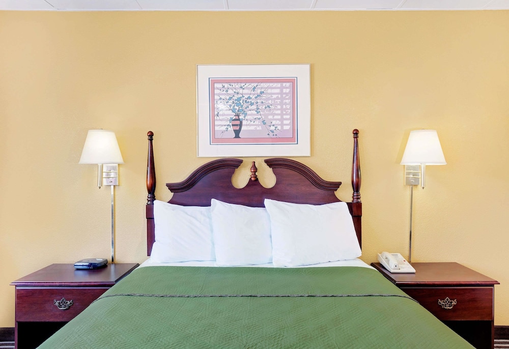 Travelodge by Wyndham Chambersburg - photo 8