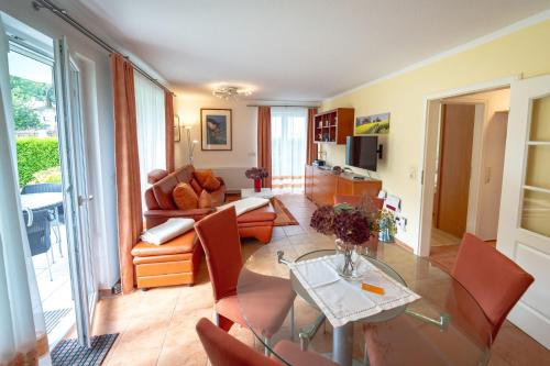Residenz Falkenberg Apt. 04 — 4-Star Luxury Hotel in Ostseebad Sellin, Germany
