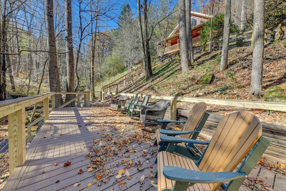 Rustic Cabin on Hemphill Creek w Fire Pit & Grill - photo 11