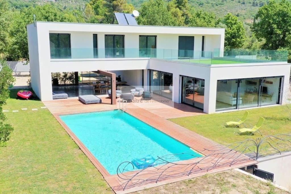 La Villa Blanche — 4-Star Luxury Hotel in Saint-Cezaire-Sur-Siagne, France