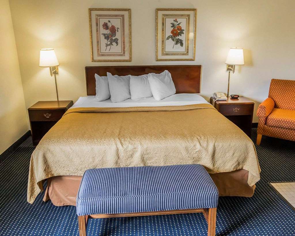 Quality Inn Dundee - photo 14
