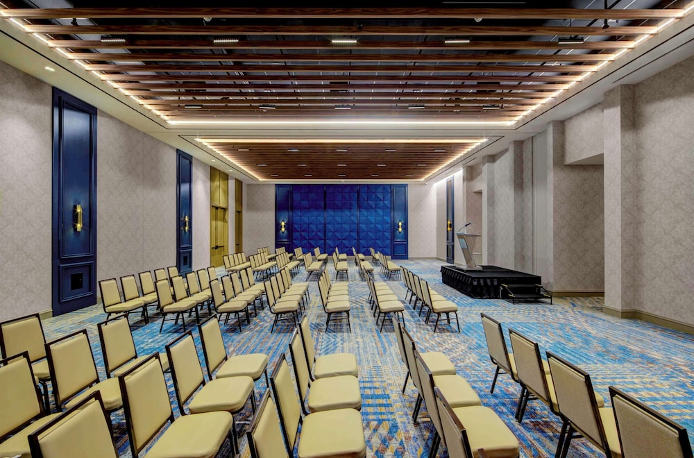 Embassy Suites by Hilton Virginia Beach Oceanfront Resort - photo 102
