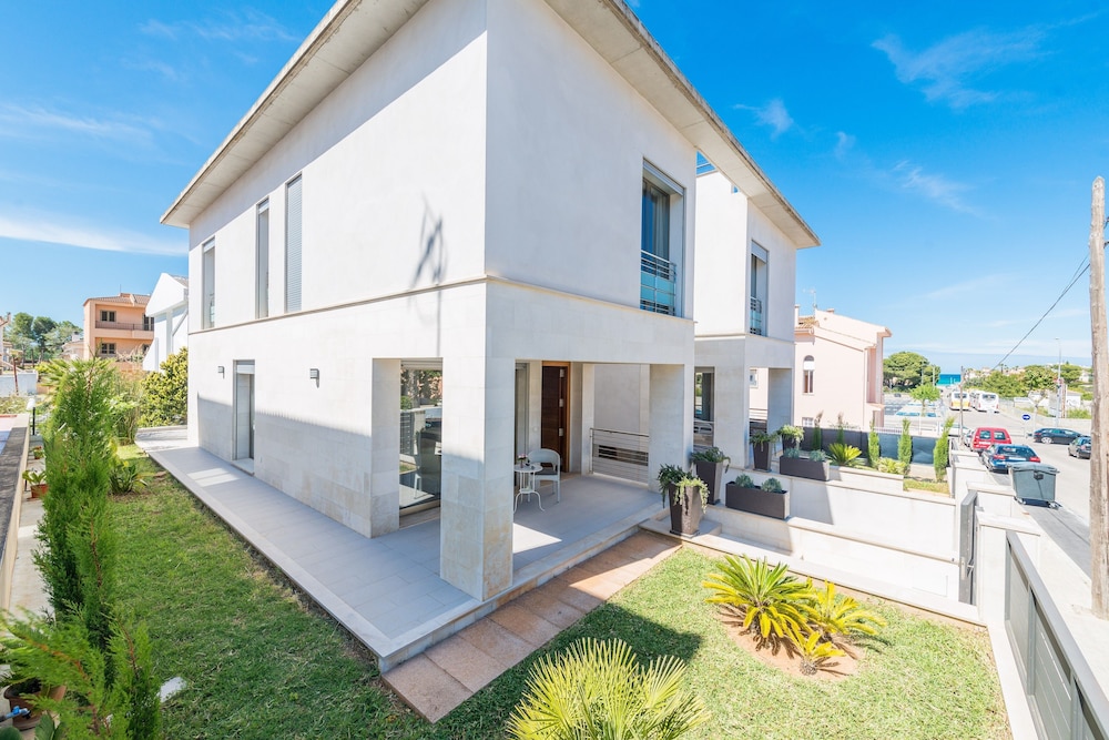 Formentera 1 in Can Picafort, Spain