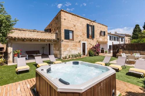 Garroverar - carbon neutral hotel in Pollenca