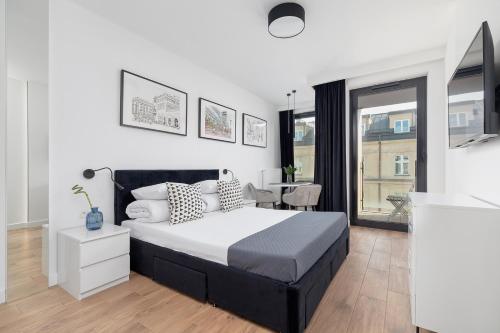 City center studio with a balcony Rajska 3 — 4-Star Luxury Hotel in Krakow, Poland
