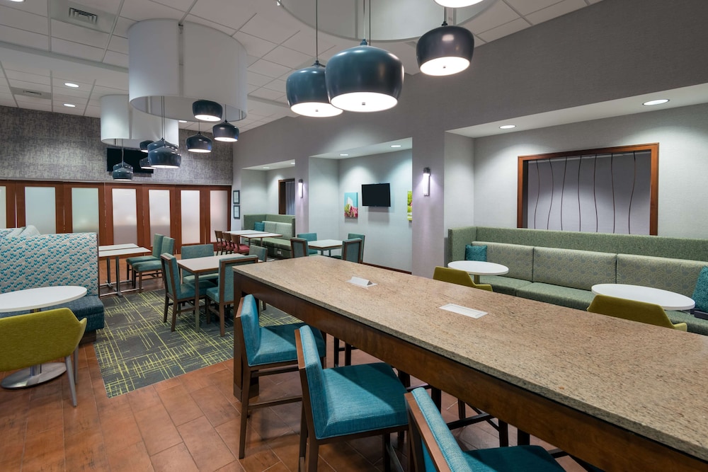 Hampton Inn & Suites Winston Salem University Area NC - photo 26