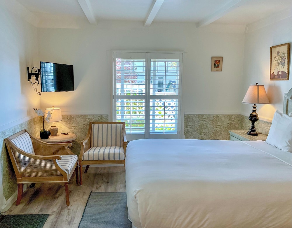 Carmel Green Lantern Inn - photo 68