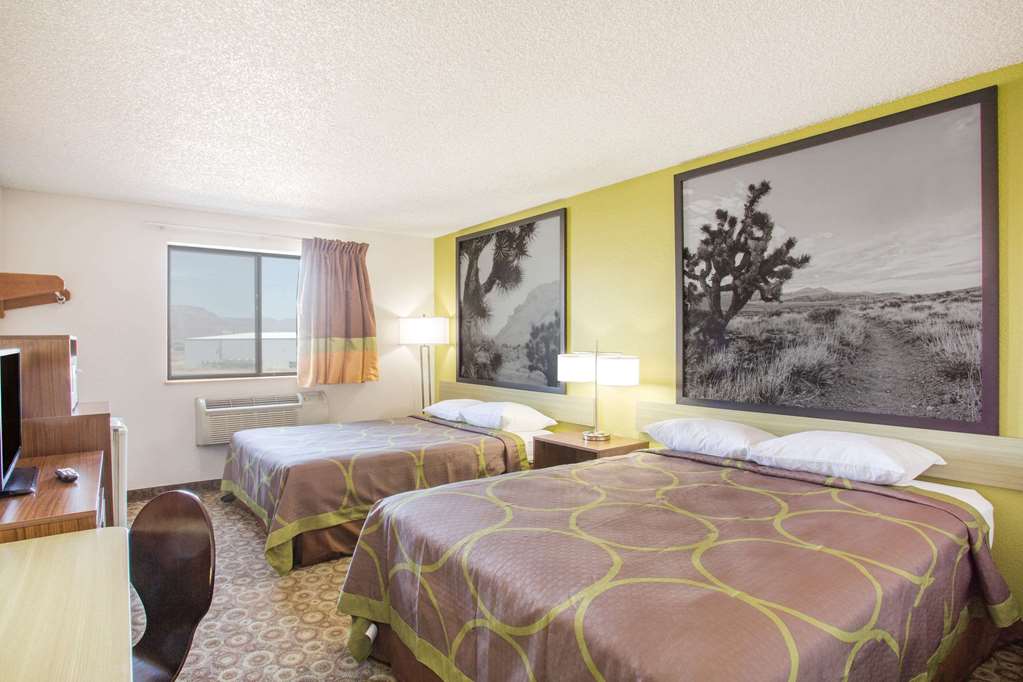 Super 8 by Wyndham Kingman - photo 6