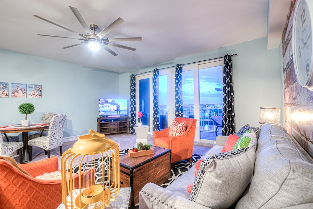 Laketown Wharf Resort by Aneliya's Rentals - photo 538