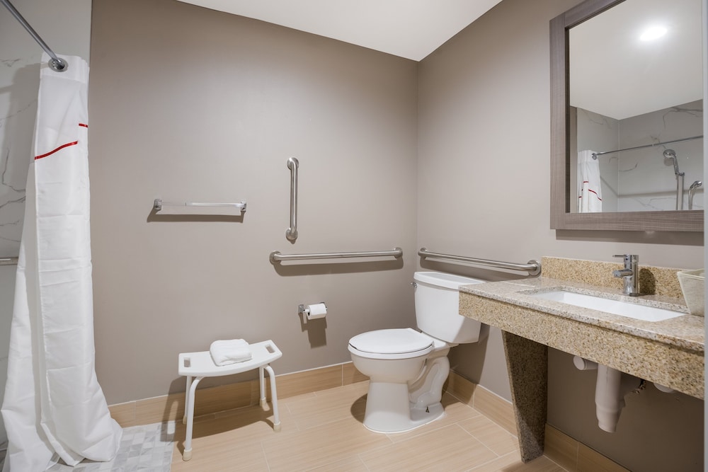 Red Roof Inn Sulphur - photo 25