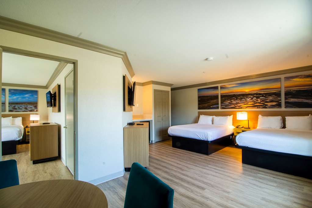Days Inn by Wyndham Carlsbad - photo 16