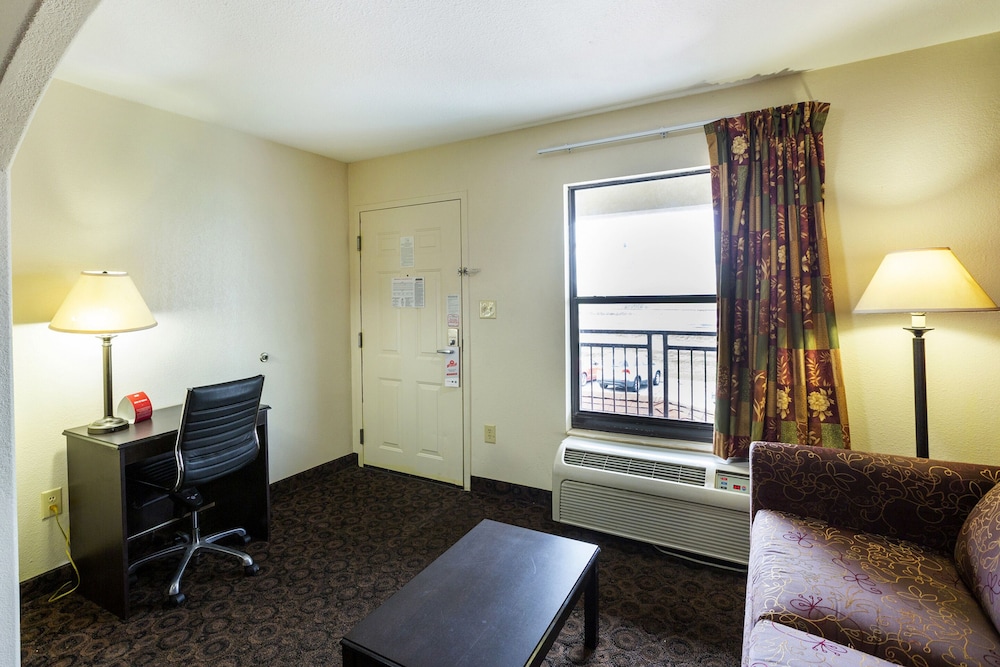 Oyo Hotel Lsu - photo 18