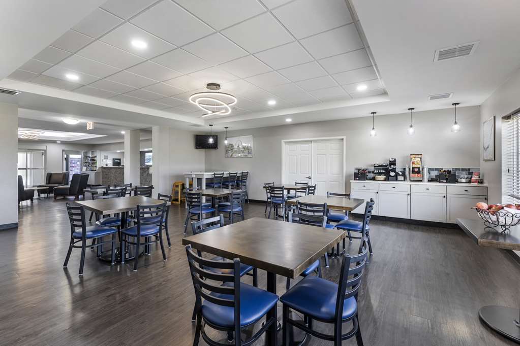 Best Western Plus MidAmerica Hotel - photo 9