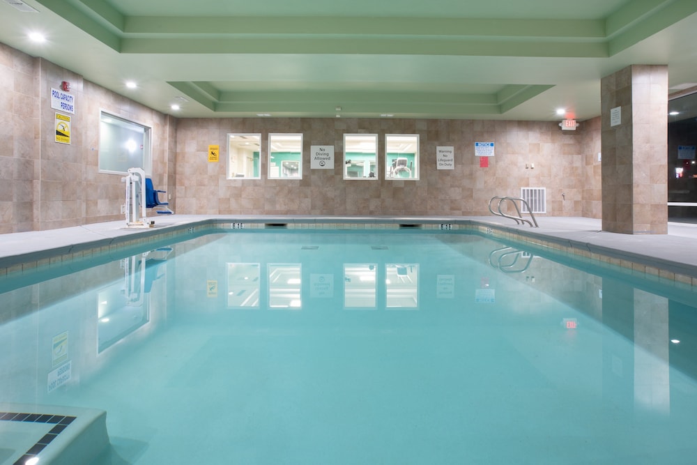 Holiday Inn Express Yreka Shasta Area by IHG - photo 23